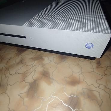 black shark 2: Xbox one S С играми и аккаунтом - Комплектация игровая — 1