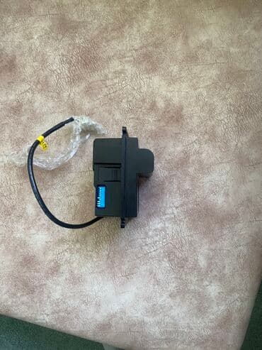 документ сканеры для проекторов презентеры: Купюроприёмник с кассетой/боксом для купюр Описание: - Модульный — 3