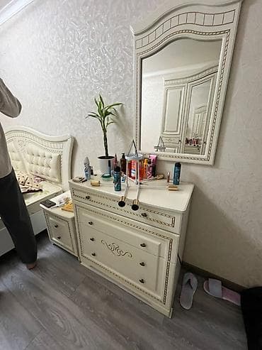 Дом и сад: Спальный гарнитур в классическом стиле (цвет айвори с золотистой — 3