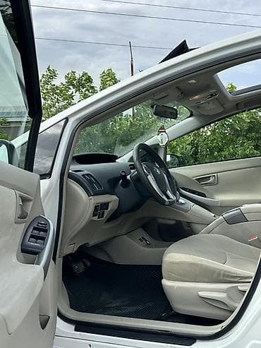 от приуса: Toyota Prius: 2014 г., 1.8 л, Автомат, Гибрид, Хэтчбэк — 8