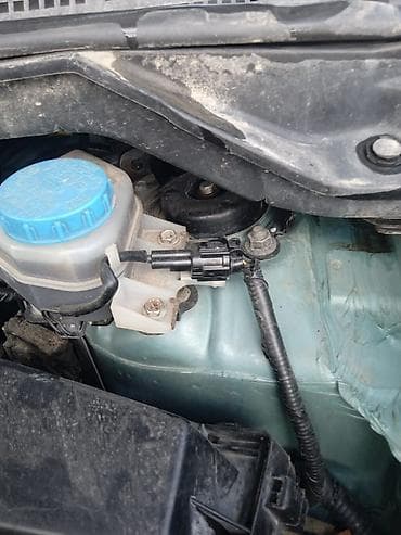 Продажа авто: Nissan Almera: 2000 г., 1.8 л, Механика, Бензин, Хэтчбэк — 8