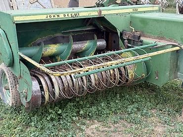 кабина комбайн: Пресс-подборщик тюковый John Deere 332 - Тип: прицепной тюковый пресс — 1