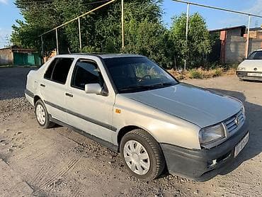 sprinter 2 2 cdi: Volkswagen Vento: 1993 г., Седан — 1