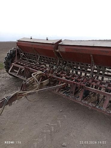 цифровой датчик: Зерновая сеялка прицепная, широкозахватная Описание: - Двухбункерная — 2