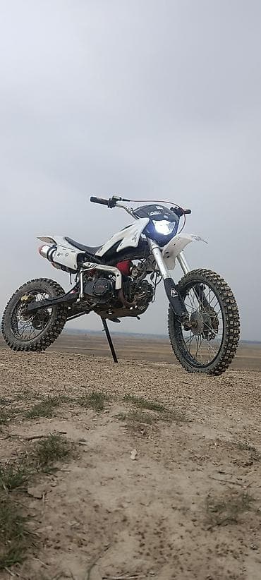 мото пидбайк: Питбайк/эндуро мотоцикл 130– см³ (воздушное охлаждение) размер колес — 3