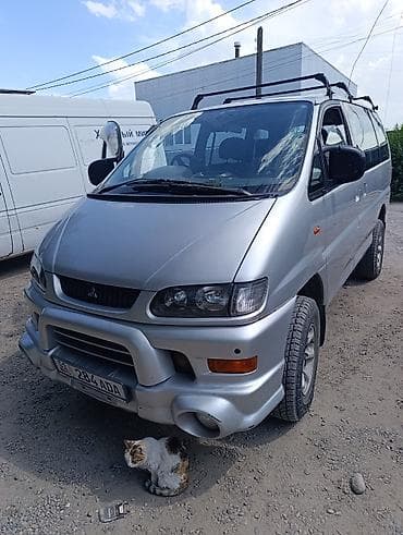 митсубици делика: Mitsubishi Space Gear: 2000 г., 3 л, Автомат, Газ, Минивэн — 4