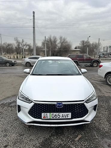BYD Qin: 2021 г., 3.5 л, Электромобиль, Седан at lalafo.kg BYD Qin: 2021 г., 3.5 л, Электромобиль, Седан