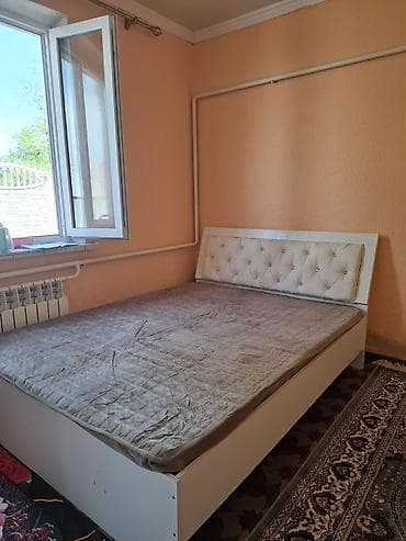 160: Спальный гарнитур, Б/у, Двуспальная кровать, Кыргызстан, ДСП, Самовывоз, цвет - Белый — 2