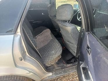 audi uk: Audi 80: 1992 г., 2.6 л, Ручные, Бензин, Седан — 7