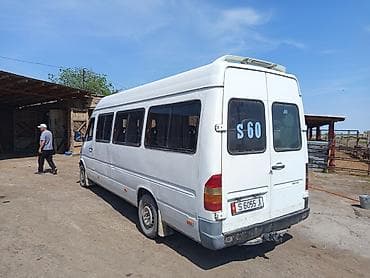 vw t4: Пассажирский микроавтобус Mercedes‑Benz Sprinter (длинная база — 1
