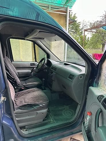 варианты: Ford Tourneo Connect: 2004 г., 1.8 л, Механика, Бензин, Универсал — 10