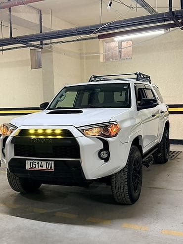 sp 4: Toyota 4Runner: 2020 г., 4 л, Автомат, Бензин, Внедорожник — 3