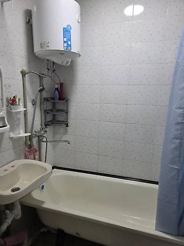 ош к: 3 комнаты, 72 м², 105 серия, 4 этаж — 9