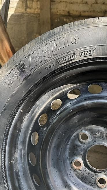 205 70 15 с: Колеса в сборе 205 / 65 / R 16, Всесезонная, Б/у, Комплект, Легковые, Железные, отверстий - 4 — 3