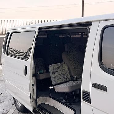 деловое авто: Toyota Estima: 2013 г., 2.8 л, Механика, Дизель, Минивэн — 3