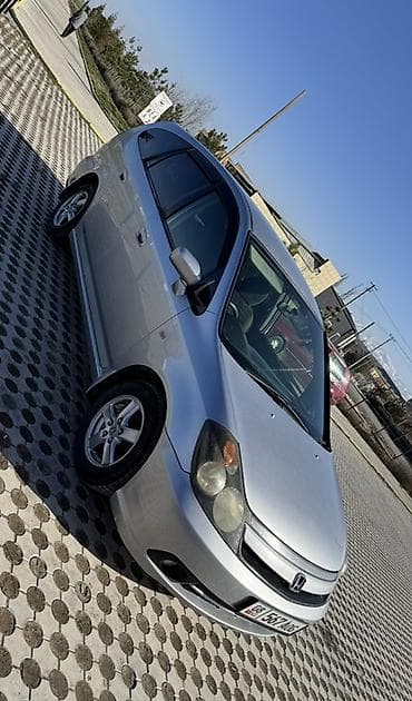 каропка хонда степ: Honda Stream: 2004 г., 2 л, Автомат, Бензин, Вэн/Минивэн — 4