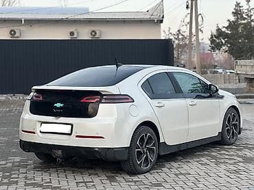 хетчбэк: Chevrolet Volt: 2012 г., Гибрид, Хэтчбэк — 3