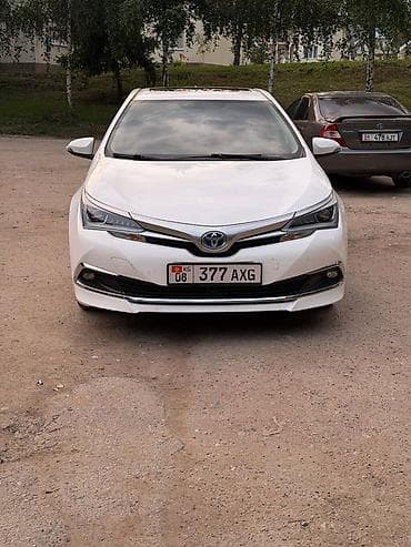 Продажа авто: Toyota Corolla: 2019 г., 1.8 л, Автомат, Гибрид, Седан — 3