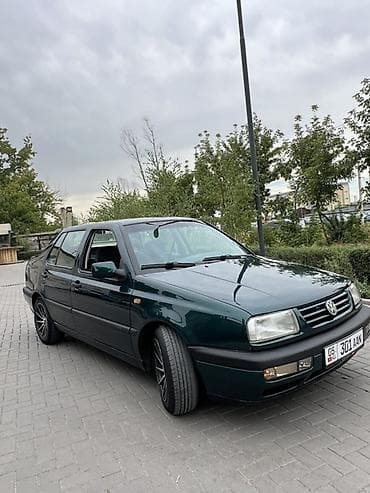 Volkswagen Vento: 1996 г., Механика, Седан — 3