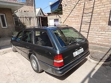 мерседес 124 унверсаль: Mercedes-Benz W124: 1992 г., Универсал — 10