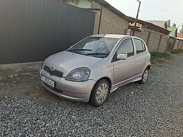 Toyota Vitz: 2001 г., 1.3 л, Автомат, Бензин, Хетчбек