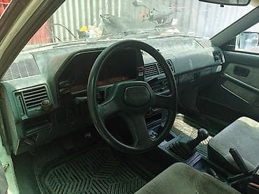 launch 431: Mazda 626: 1987 г., 2 л, Механика, Бензин, Седан — 5