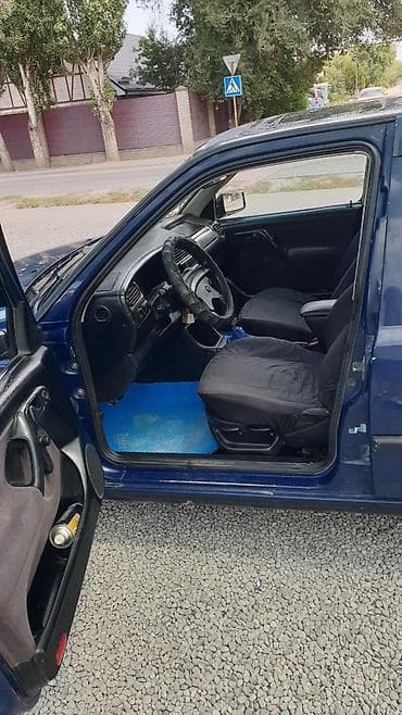 vaz 21099: Volkswagen Vento: 1996 г., 1.8 л, Механика, Бензин, Седан — 6