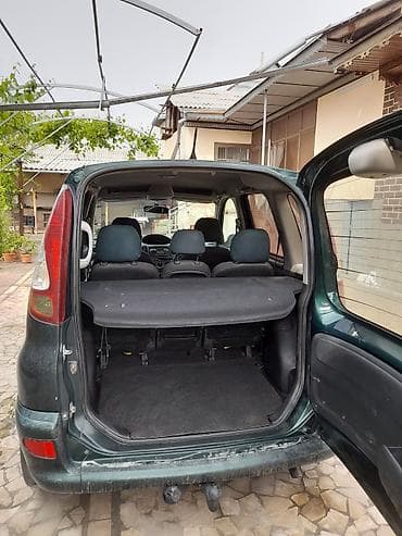Унаа сатуу: Toyota Yaris Verso: 2004 г., 1.3 л, Кол менен иштөөчү, Бензин, Вэн/Минивэн — 5