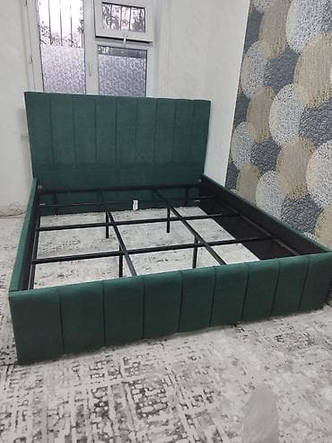 4 moms: Двуспальная кровать с мягким изголовьем размер 180х200 без матрас - — 2