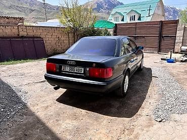 Audi 100: 1991 г., 2.3 л, Механика, Бензин, Седан — 4