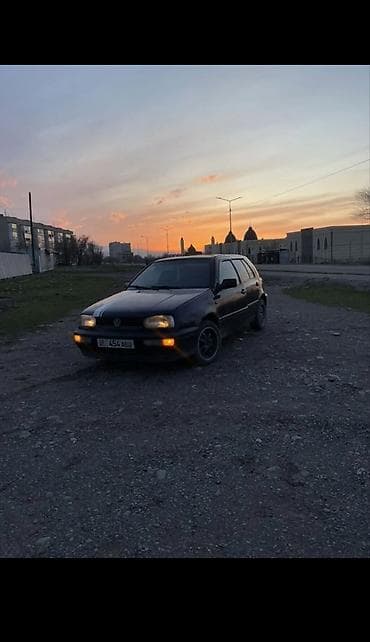 на golf 3: Volkswagen Golf: 1993 г., 1.8 л, Ручные, Бензин, Хэтчбэк — 3
