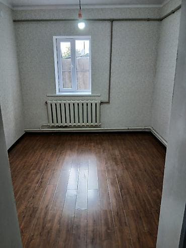 70000: Срочно продаю дом 3-комн+кух+санузел Участок 2,5- сотки Район — 3