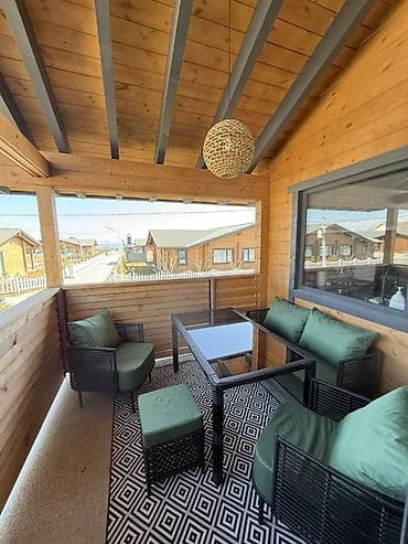 номера на иссыкуле: Коттедж, Карагай 1/11 Бостери, Детская площадка, Парковка, стоянка, Охраняемая территория — 2