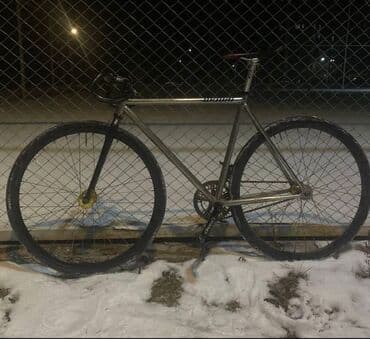 колеса 28: Фикс аноун - Рама: стальная, прямые трубы, классическая геометрия — 2