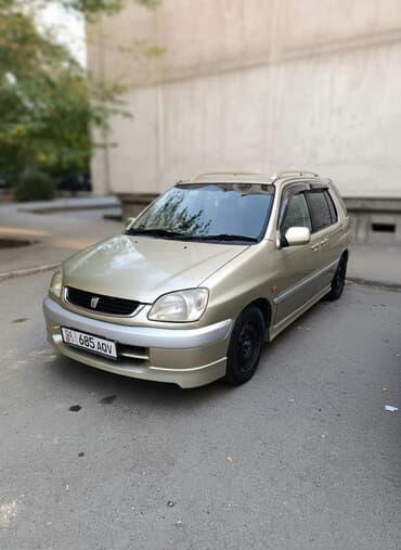 Toyota Raum: 2002 г., 1.5 л, Автомат, Бензин, Минивэн