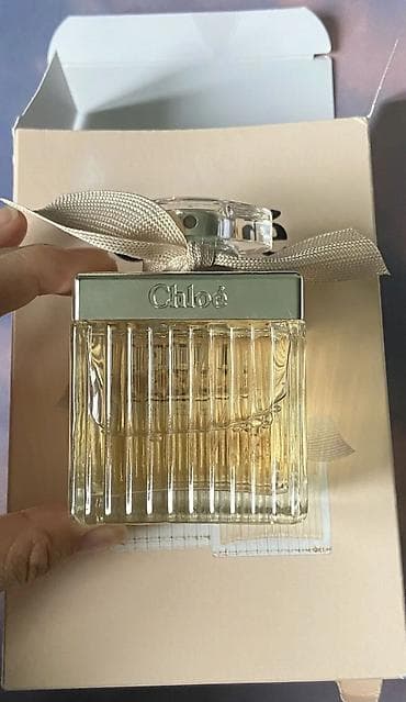 armani code: Chloé Eau de Parfum — женская парфюмерная вода в коробке бренда Chloé — 1