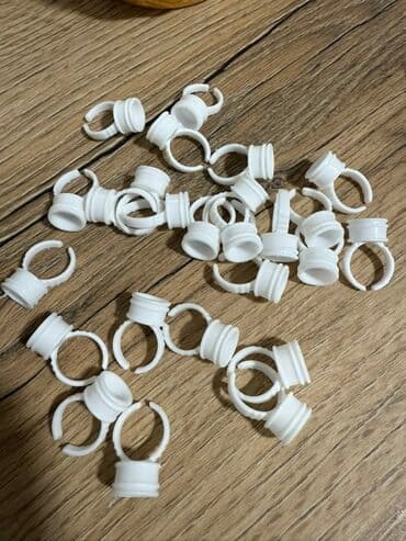 резиновый дилдо: ДАРОМ!!Кольца-палитры для мастера: одноразовые пластиковые кольца с — 1