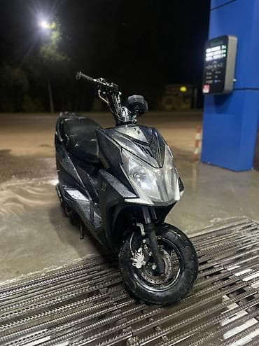 скутер мопеды: Тип скутера Yamaha, 150 куб. см, Бензин, Б/у — 1