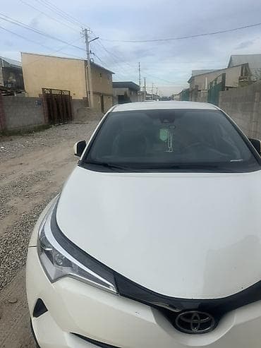 zeekr 01: Toyota C-HR: 2019 г., Автомат, Бензин, Кроссовер — 4