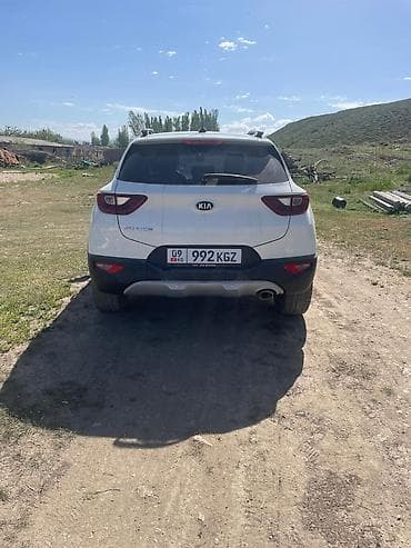 c4 a6: Kia Stonic: 2018 г., 1.6 л, Вариатор, Бензин, Кроссовер — 4