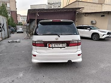 Toyota Estima: 2002 г., 2.4 л, Автомат, Бензин, Минивэн — 5