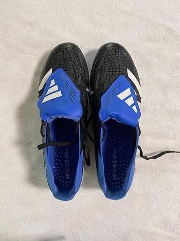 военый формы: Футбольные бутсы Adidas Predator (FG) - Серия: Predator - Тип шипов — 3