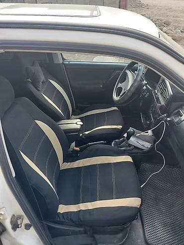 цены на авто: Volkswagen Golf: 1992 г., 1.8 л, Механика, Бензин, Хэтчбэк — 3