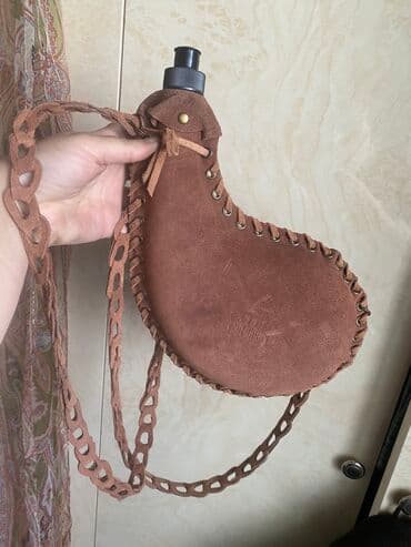 стоимость фарфоровых статуэток: Продаю 
Для воды — 1