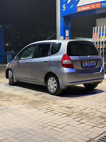 step: Honda Fit: 2004 г., 1.3 л, Вариатор, Бензин, Хэтчбэк — 4