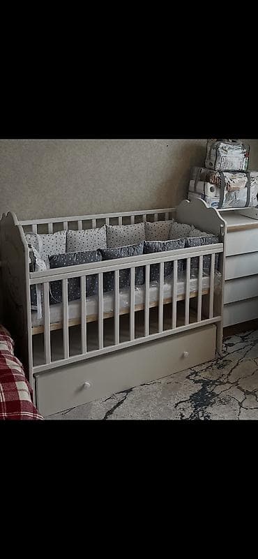 Игрушки: Продается детская кровать
Бортики отдельно за 2000 — 1