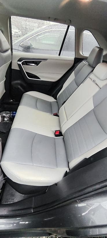 key: Toyota RAV4: 2020 г., 2.5 л, Гибрид, Кроссовер — 8