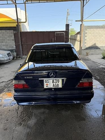 Mercedes-Benz W124: 1994 г., Седан — 3