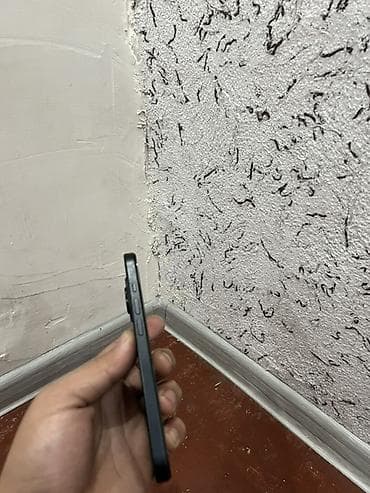 9 lite: IPhone 15, Черный — 4