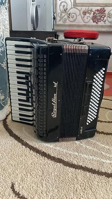 продаю синтезатор: Акардион валтьместир митиер — 1